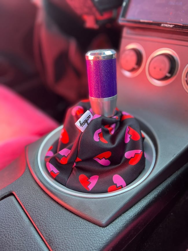 Red & pink broken hearts