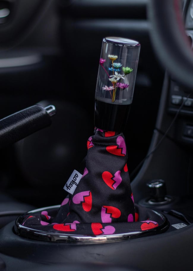 Red & pink broken hearts