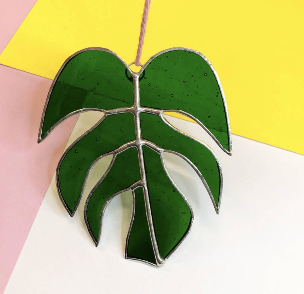 Image of Mini Monstera Leaf