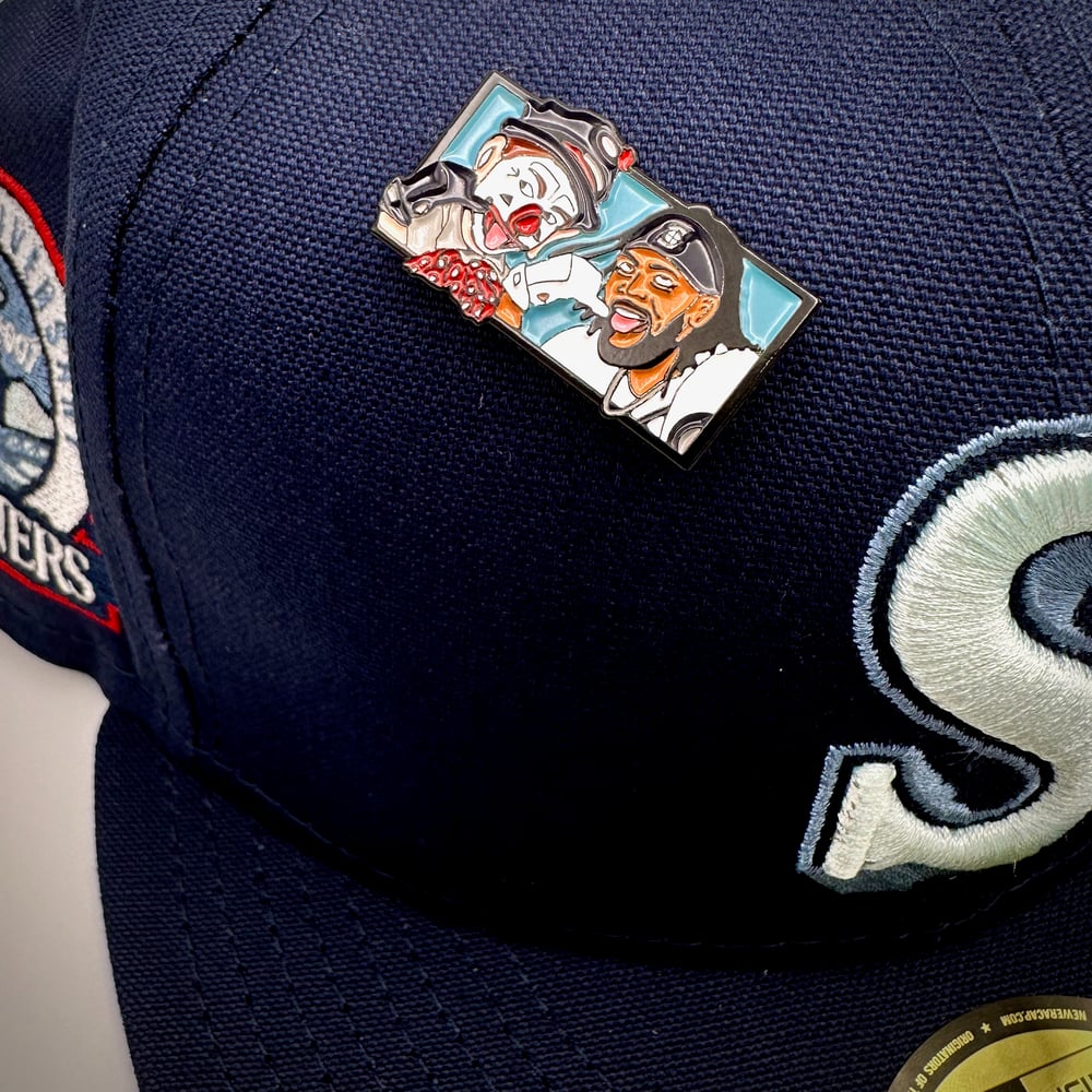 Double Play pin [MP13]