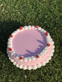 Image 1 of Betty mini cake