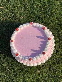 Image 2 of Betty mini cake