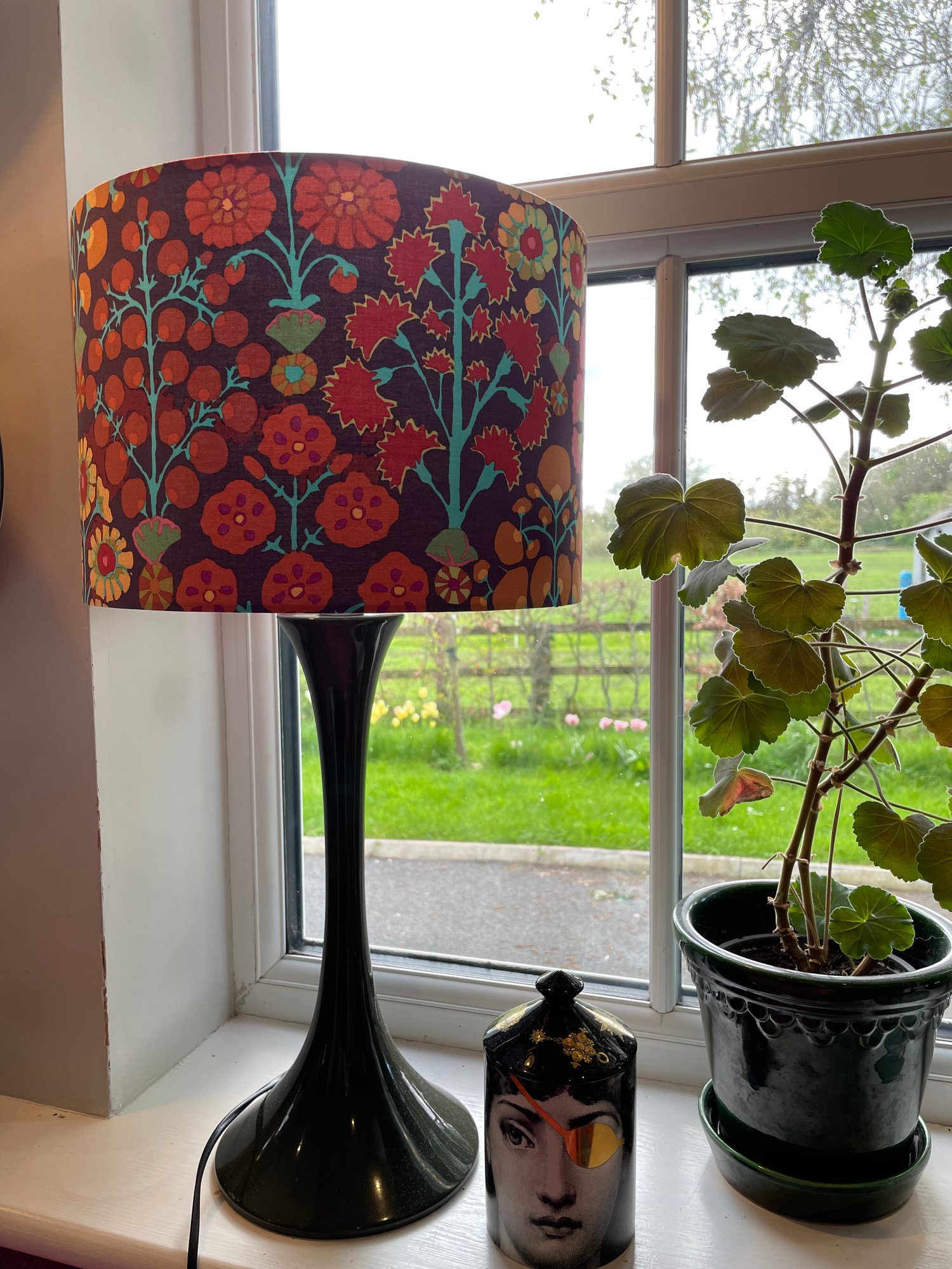 Image of Fabulous Sprays Brown Shade 30cm