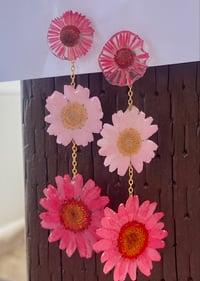 Image 1 of Handmade Dangle Earrings w/ Real Dried Pressed Flowers in Resin. Pink.