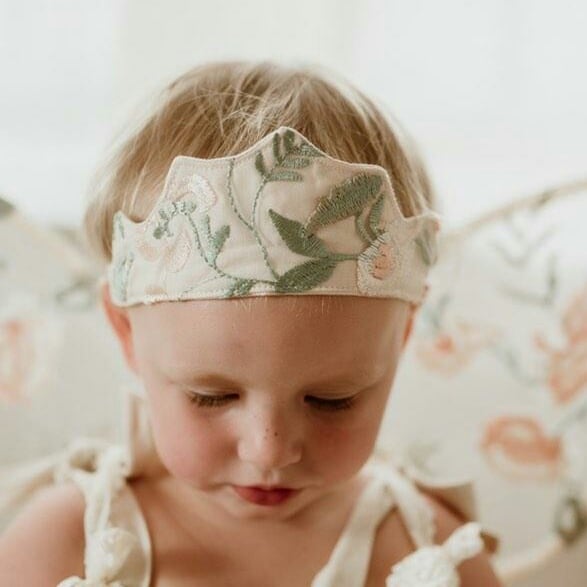 Image of Rose embroidery crown