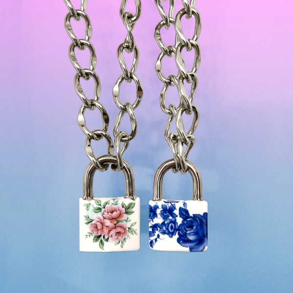 Image of Large Floral Padlock Chokers with 22Kt White Gold
