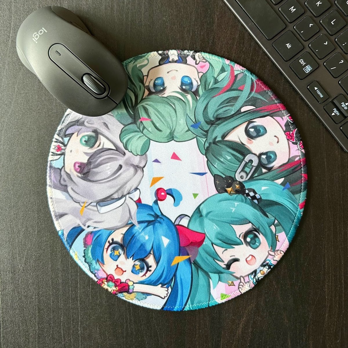 Image of Hatsune Miku Project Sekai Round Mousemat
