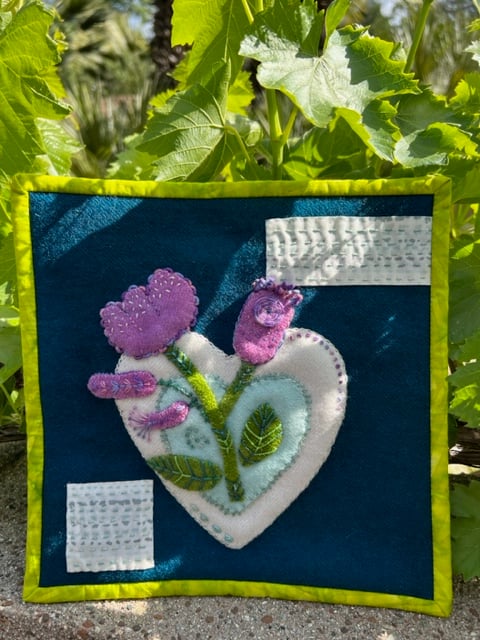 Image of Mini Make Heart & Flowers Wool Applique Kit