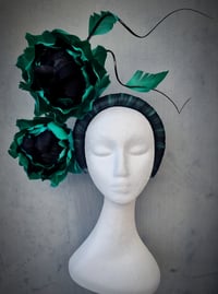 Image 1 of 'Scarlette' in Emerald, jade and black