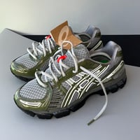 Image 1 of size: us10 uk9 eu44 cm28