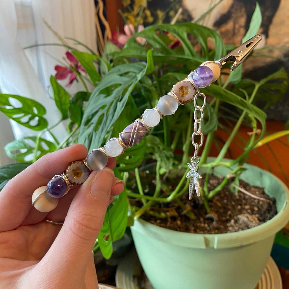 Image of amethyst air roach clip 