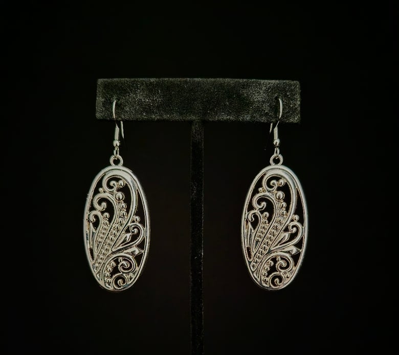 Image of Silver Design Pierced Earrings 