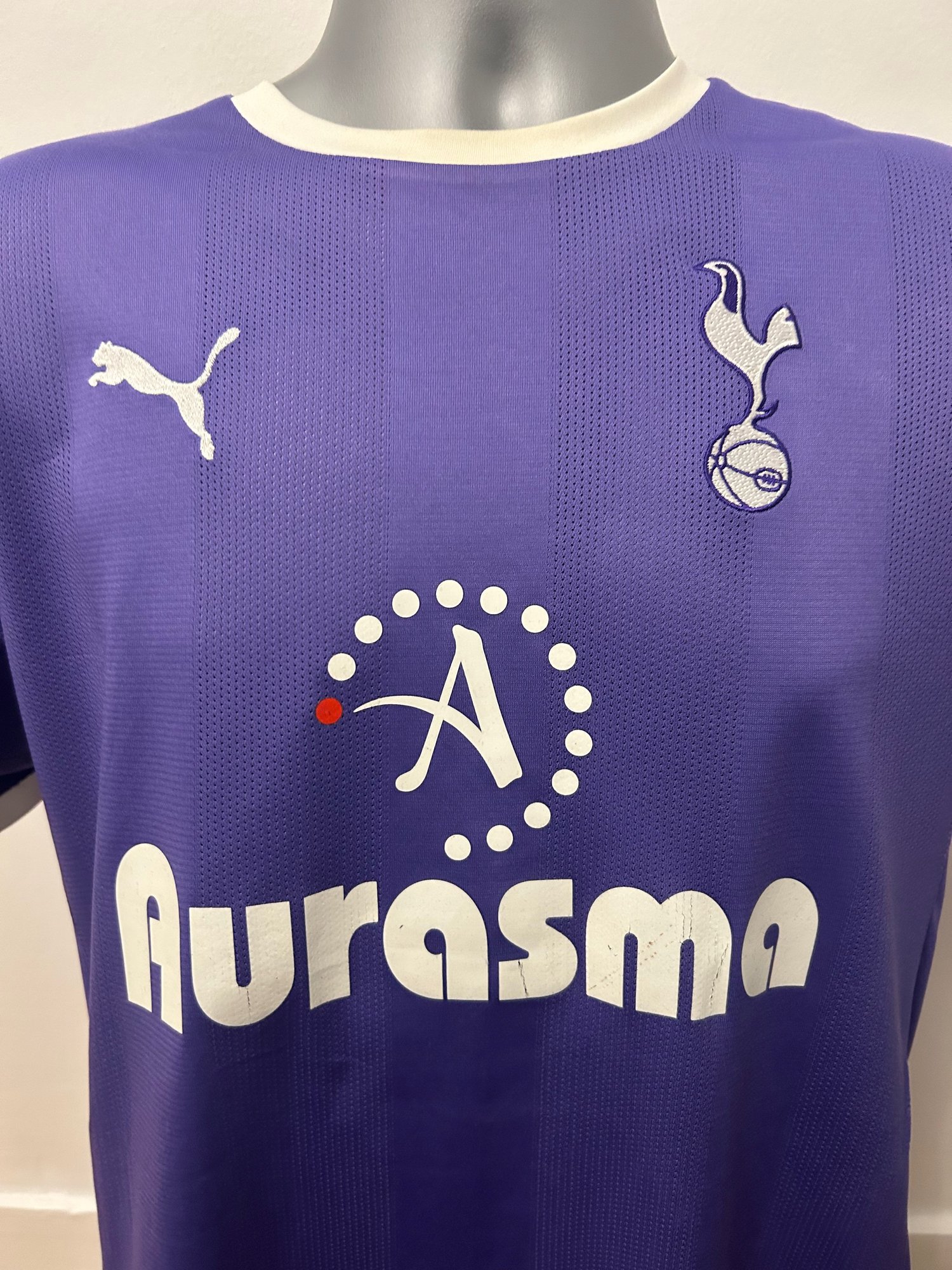 Image of Tottenham Hotspur “BALE 3” 2011/12 Away Shirt + PL patches (M)