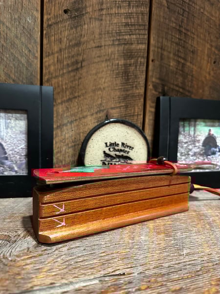 Image of Dymondwood/Mahogany 3