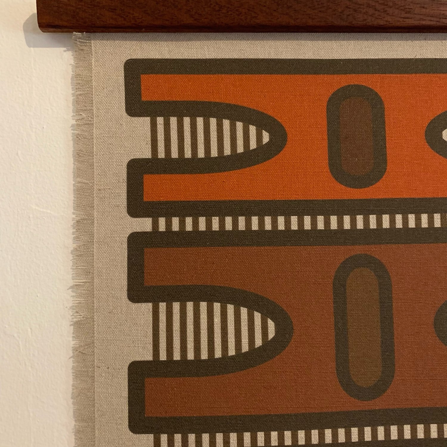 Image of 'Ensemble' Linen/Cotton small Wall Hanging Vintage Groove Design 