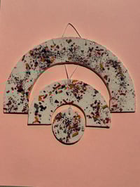 signal (speckled)