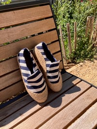 Image 2 of Classic - Stripes Navy Blue