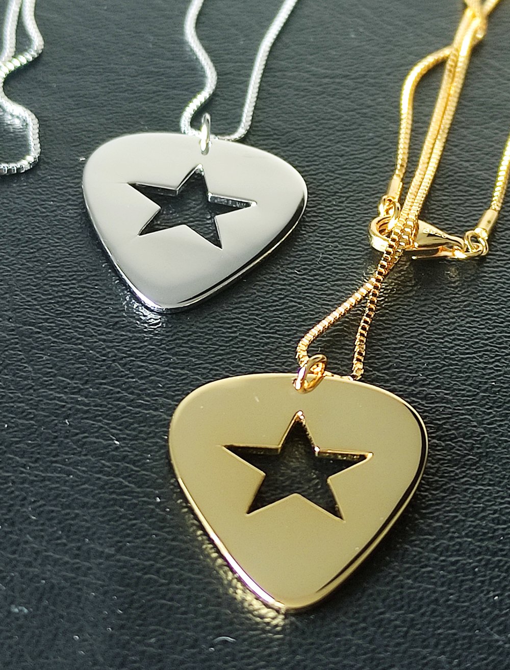 Gold Guitar Pick Star Pendant and Box Chain (925 Silver)