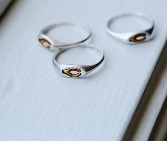 Image of Wishbone Signet