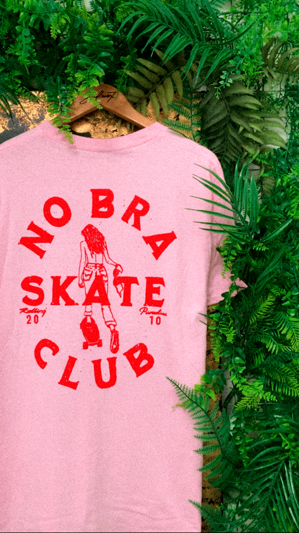 NO BRA SKATE CLUB 