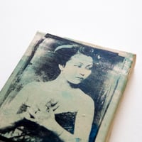 Image 2 of Monotype - "Geisha à la toilette" - Japon - 16x22 cm