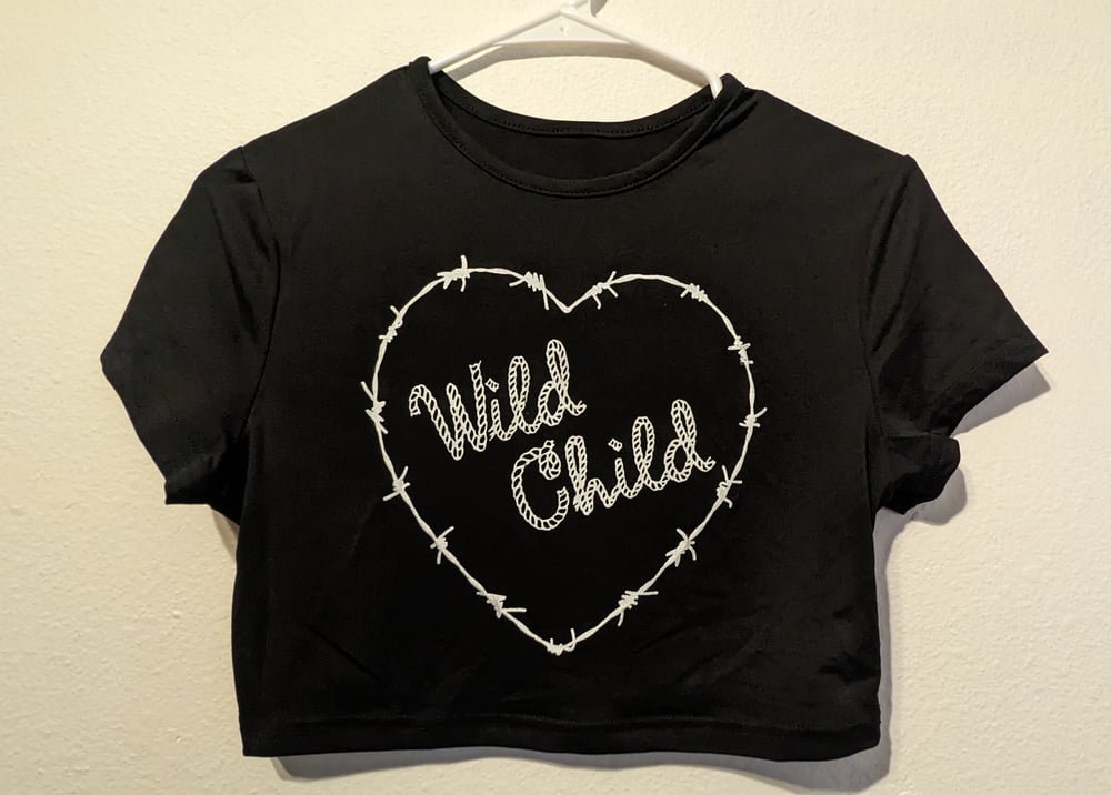 WILD CHILD crop tee