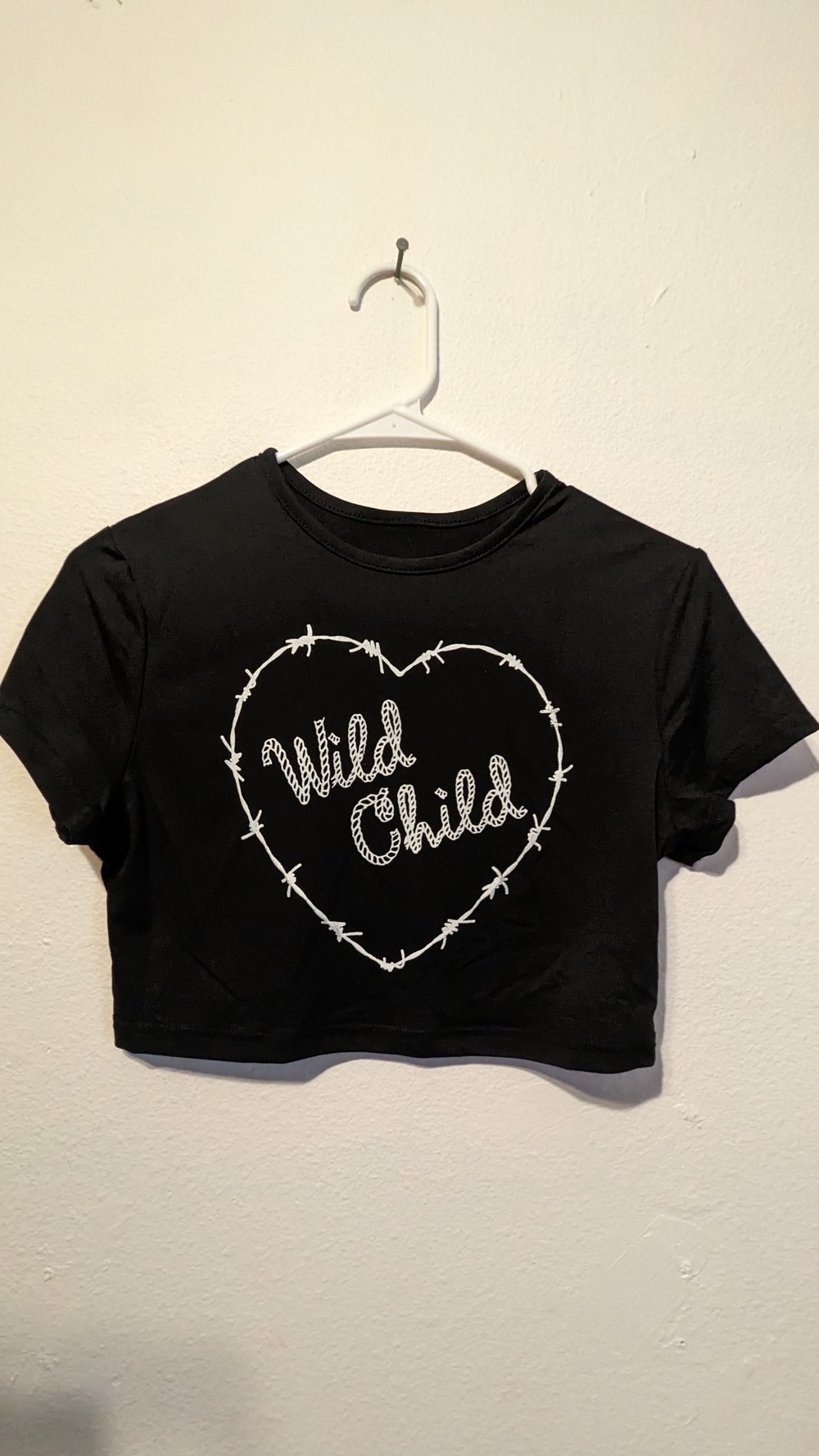 WILD CHILD crop tee