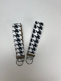 Image 2 of Hounds Tooth fabric key fobs 