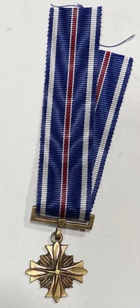 Image 2 of Generational (USA) Distinguished Flying Cross (Miniature) Medal - Original Issue