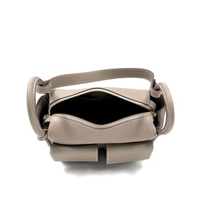 Image of BRICK 22 TOGO LEATHER (GRIST)