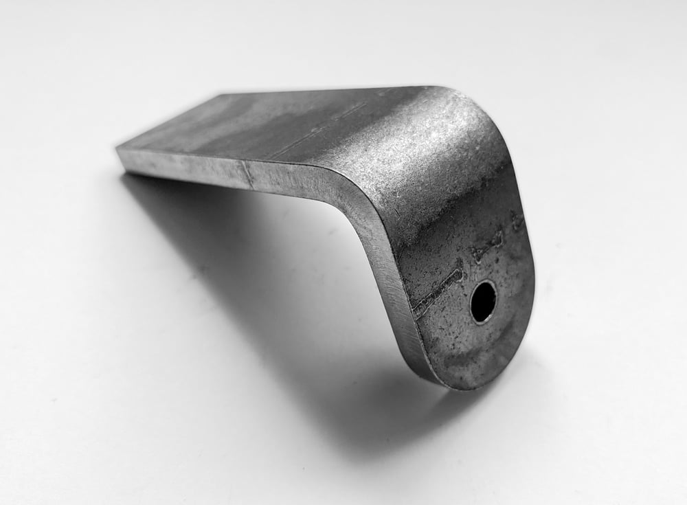 L-shaped frame fabrication mounting bracket