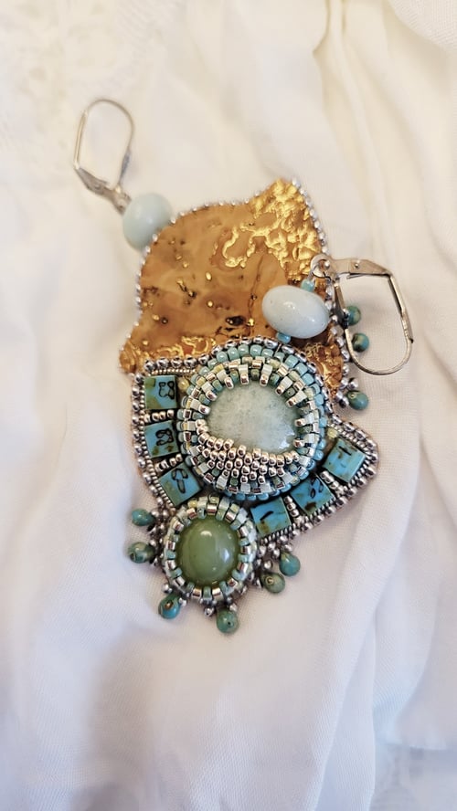 Image of Boucles d'oreilles brodées LAGON