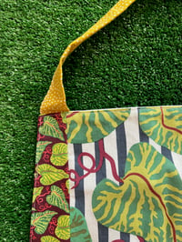 Image 4 of Adult Full  Apron, Bright Green Leaves with Maroon and Navy