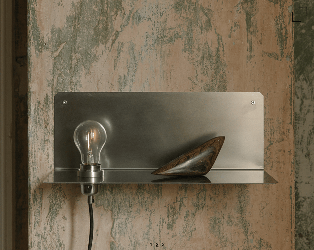 Image of Frama 90 degrees Wall Light