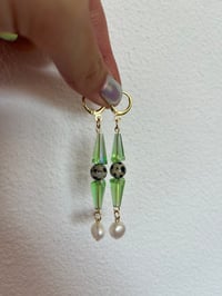 Green crystal, Dalmatian Jasper and pearl gold hoops