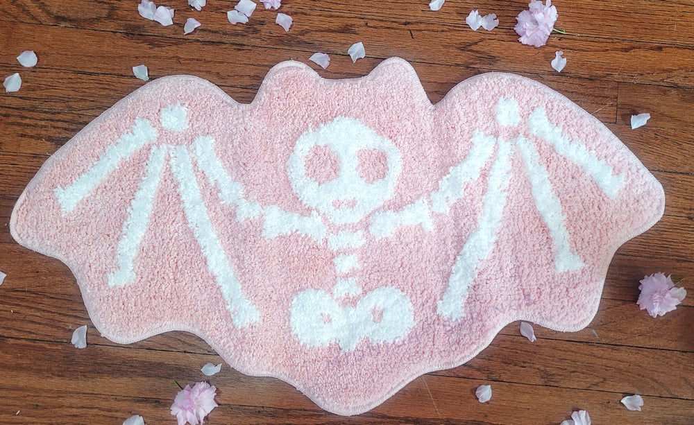 Image of Skelebat Machine Tufted Rug 40 x 75 CM