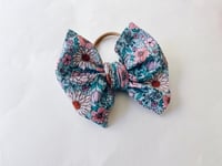 Image 2 of Summer Bloom Floral | classic bow