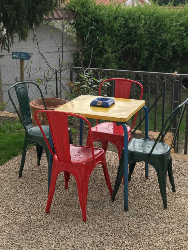 Image of Ensemble table Tolix et 4 chaises 