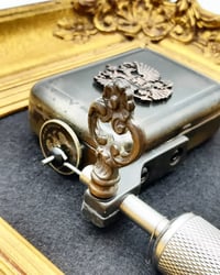Image 3 of Double headed eagle tattoo gun