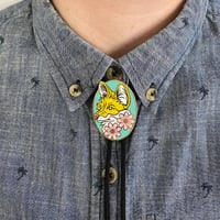 Image 3 of Coyote - Gold Bolo Tie