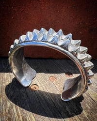 Image 5 of WL&A Old Style Double Holy Mountain Punkero Cuff - Size 7.25-7.5" Wrist - 165 Grams