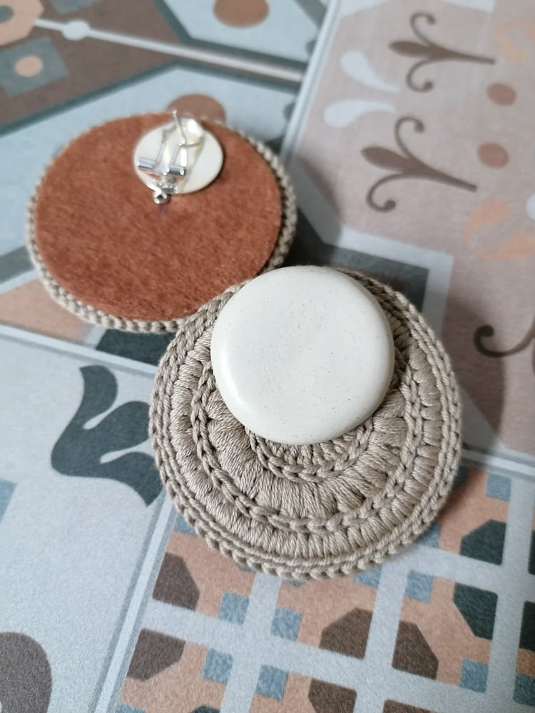 Image of PENDIENTES LUNN 23