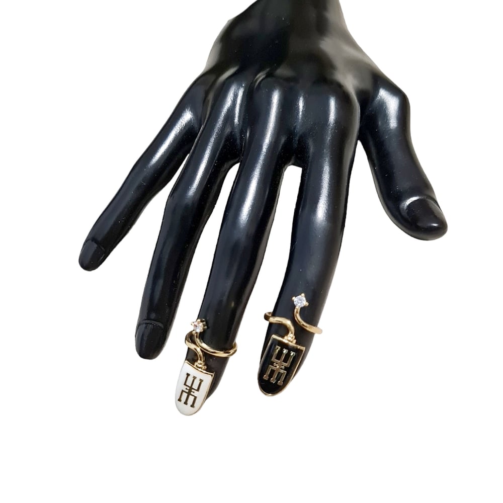 Image of AMZGH NAIL RINGS BY BERBERISM