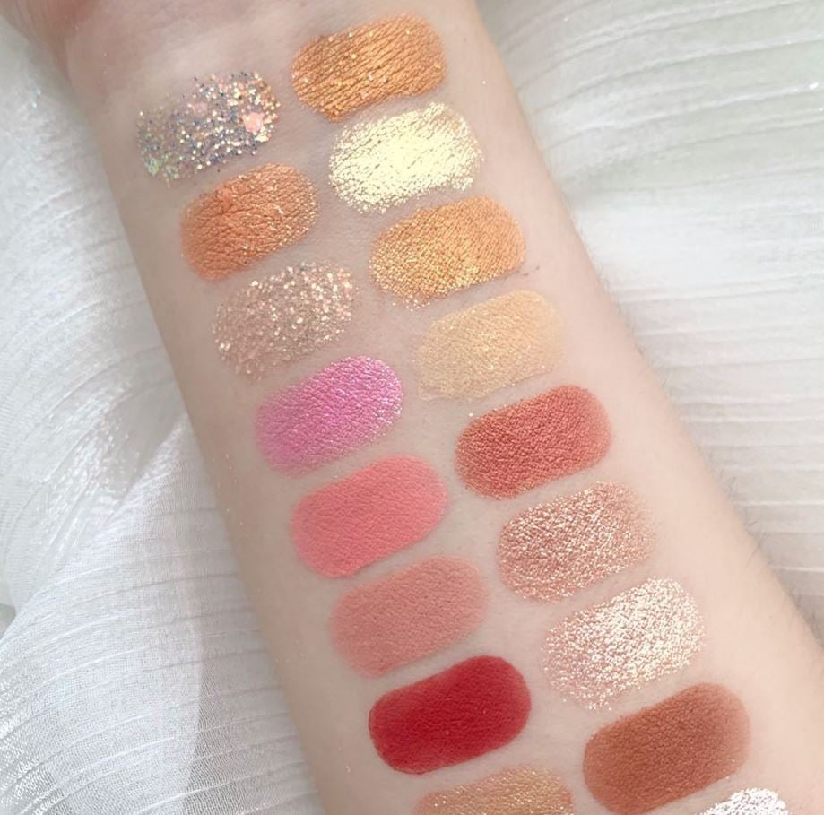 Image of Sweet Strawberry 24-Color Glitter Pearlescent Eyeshadow Palette