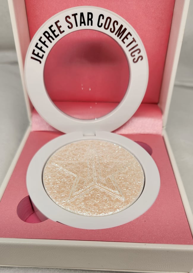 Extreame Frost Highlighter Gag Me