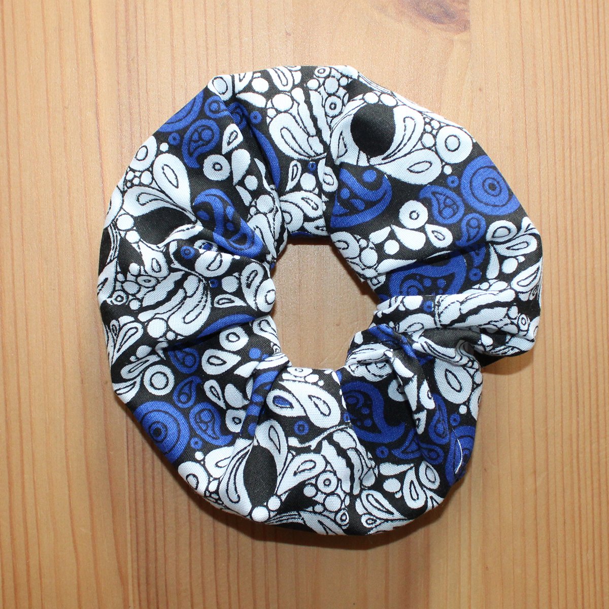 Image of Skulls scrunchie