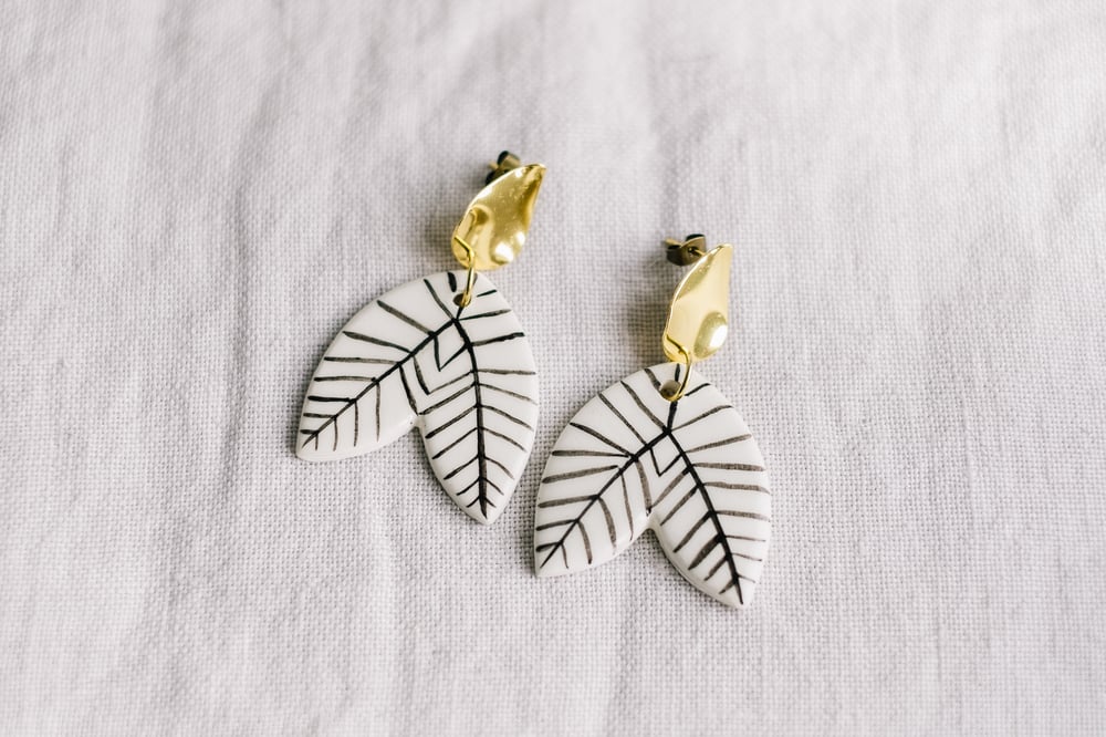 Image of CLAY EARRINGS: Modelo Boho Leafs