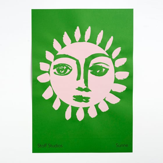 Image of Sunne Print in Grass by Stoff Studio