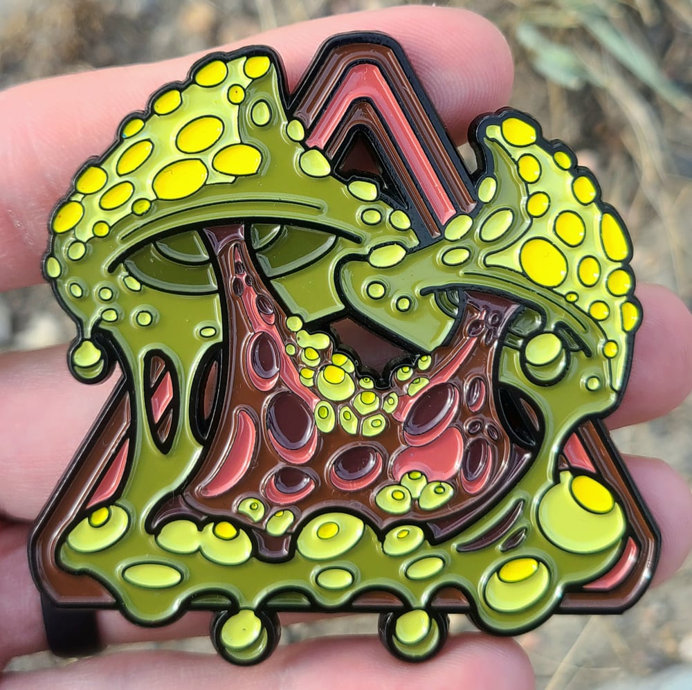 Image of "Mossy Morel" Mushroom Pin