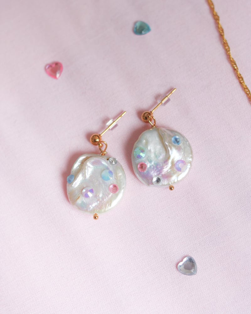 Image of Cosmic round earrings